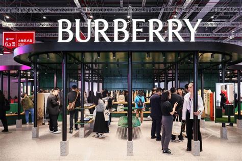 burberry targets market in china